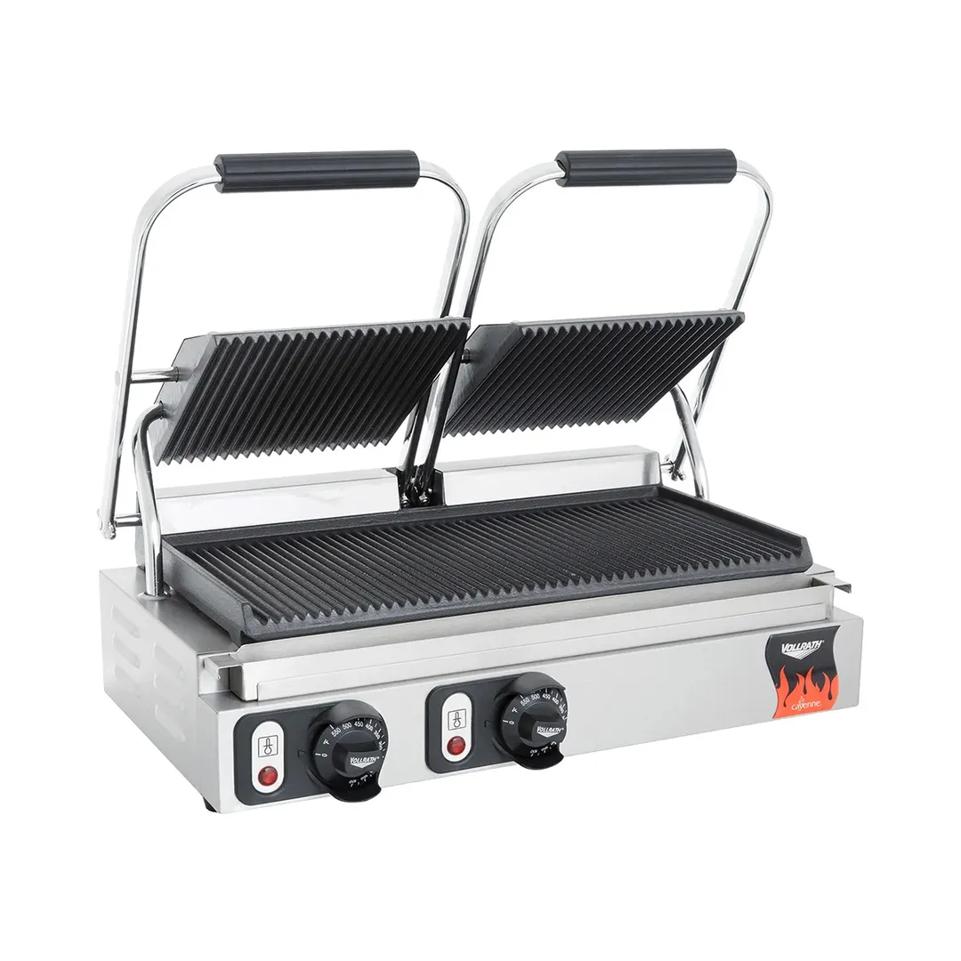 Vollrath 40795 Cayenne® Italian Panini Sandwich Press - 19" x 9 1/8" Cooking Surface - Open Box
