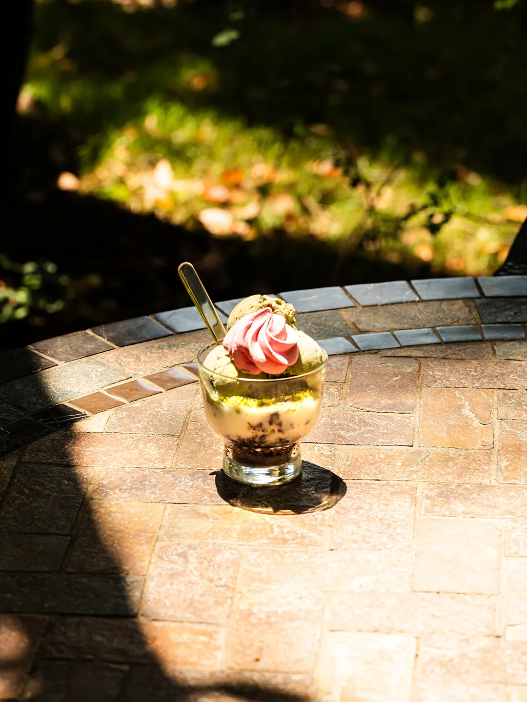 LAV HORECA PLR324 Palermo Ice Cream & Dessert Cup, 8 1/8 oz Footed, Glass, H 3 1/8" - 12/Case