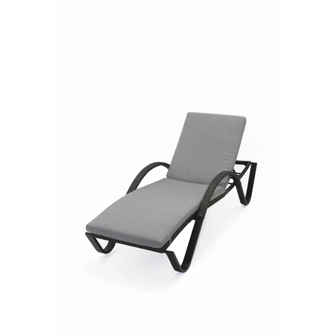 Plantation Prestige 8770900-025402 Durango Chaise Lounge, Sunbrella Cushion, Wicker Armrest, Aluminum Frame