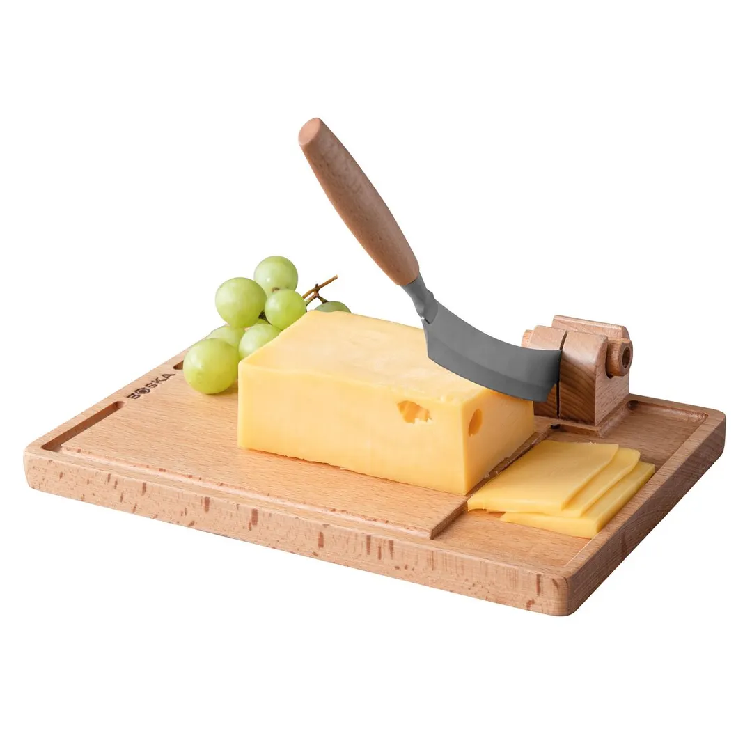 Boska 850535 Cheese Cutter Lumberjack Amigo with Oiled Beechwood Board and Stainless Steel Cutter