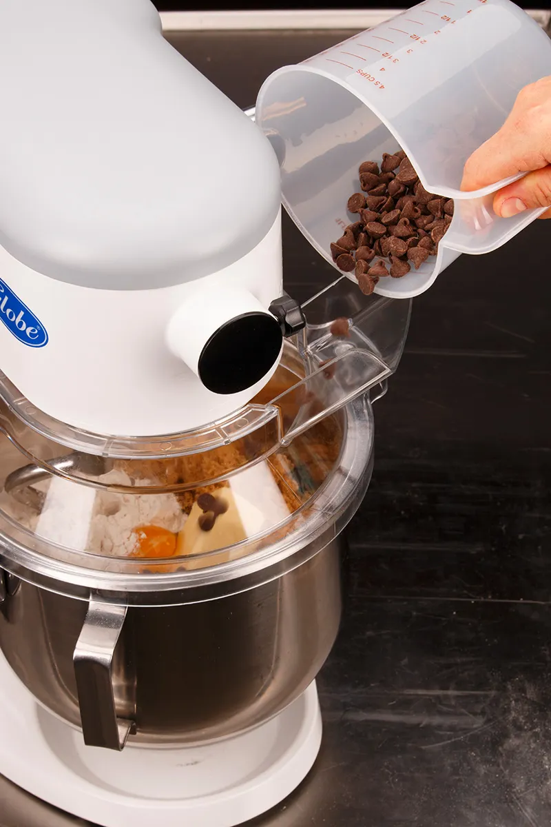 Globe SP05 5 qt Planetary Countertop Mixer, 1 HP, 800W, 10-Speed, #10 Hub