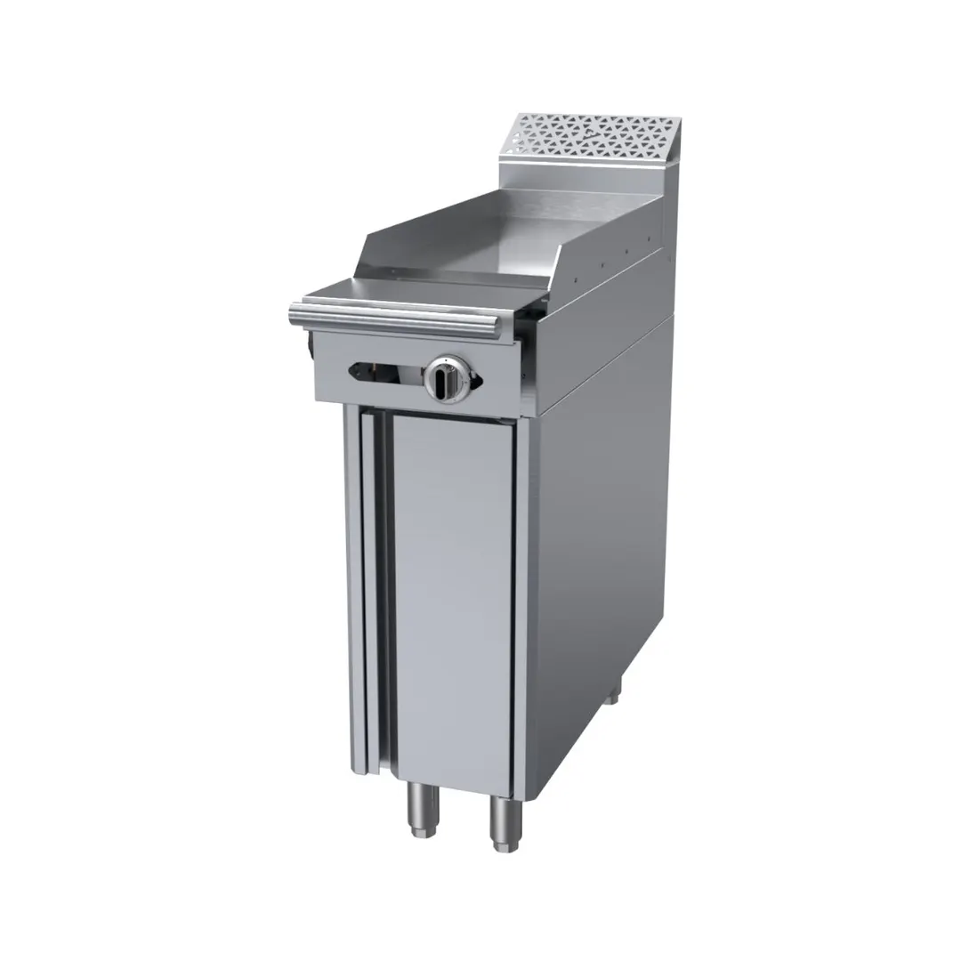 Garland US Range C12-8S 12" Gas Heavy Duty Range w/ 12" Full Hot Top, Cabinet Base, 25.000 BTU