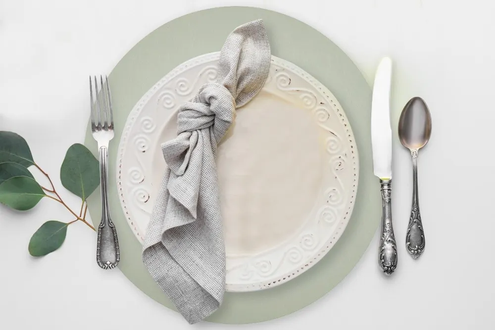 Davanti Frieling Mattola Placemats 80006 – Round 15" Vinyl Mint Placemat Anti‑Slip Dishwasher Safe