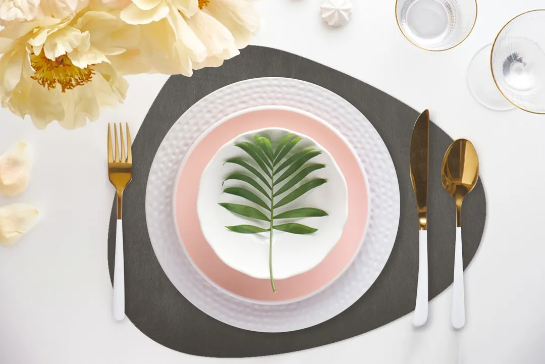 Davanti Frieling Mattola Placemats 80204 – 18.5" x 15.3" Placemat Gray Antimicrobial