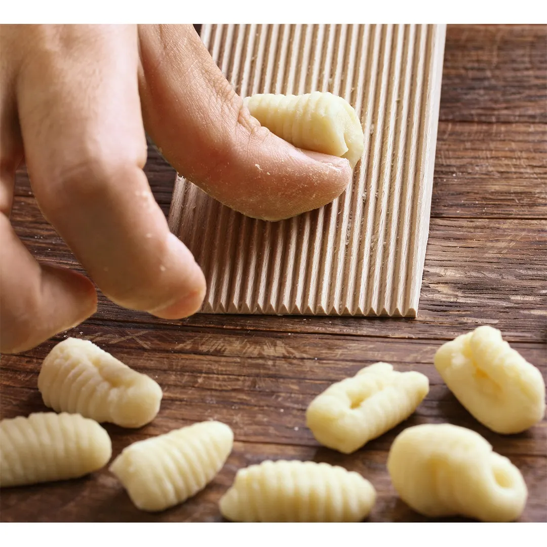 Kuechenprofi K0804042500 Gnocchi Board, Square 4" x 8.25" x 1" Beech Wood with Handle for Gnocchi