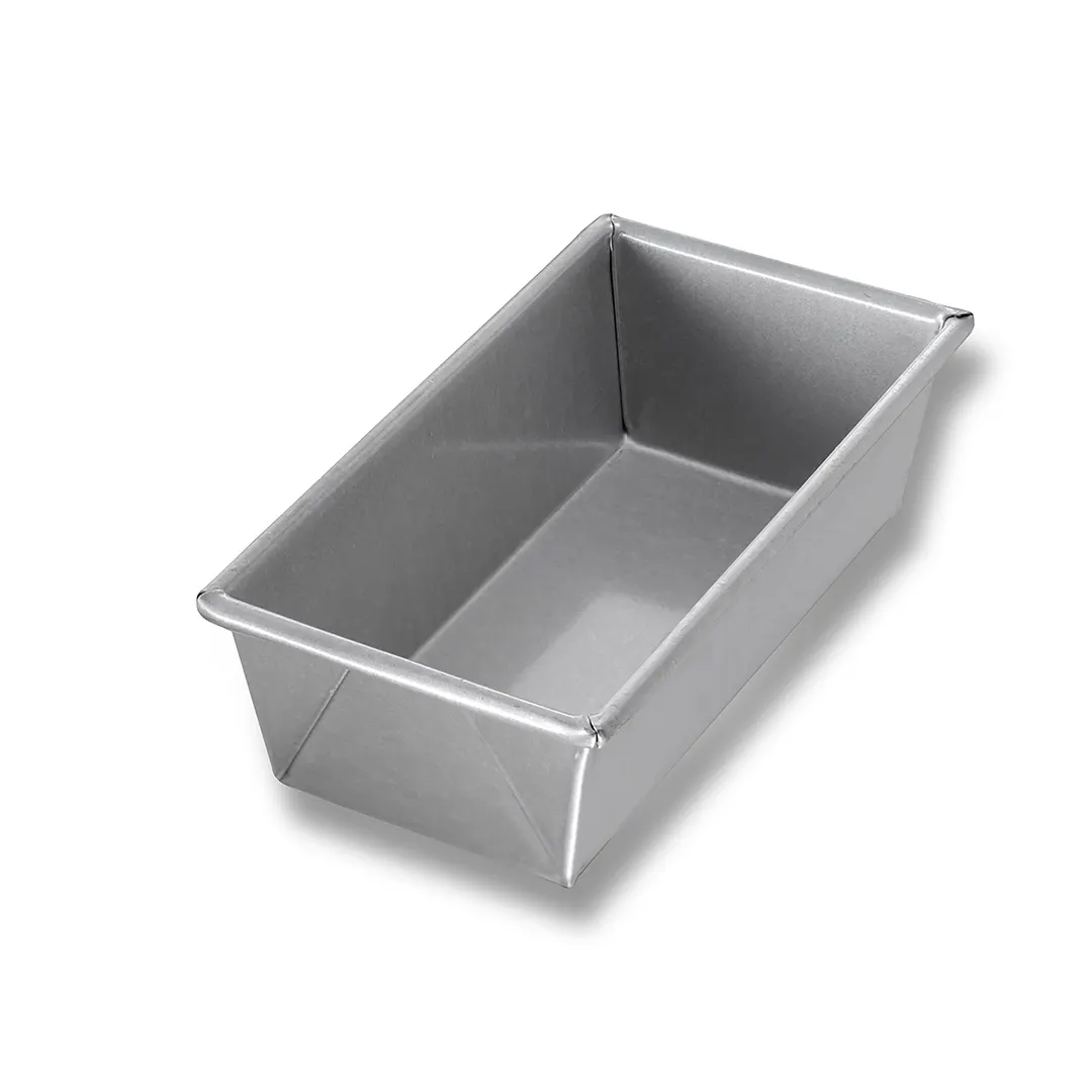 Chicago Metallic 40421 Loaf Pan – 8-1/2" x 4-1/2" x 2-11/16", 26‑Gauge Aluminized Steel, Wire‑Rim, USA