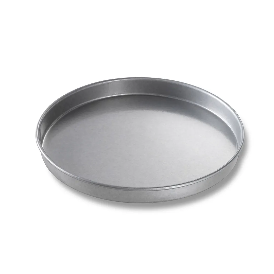 Chicago Metallic 41018 - 10" Round Cake Pan, 1" Deep, 43.5 oz, Steel, AMERICOAT® Silicone Glaze, USA