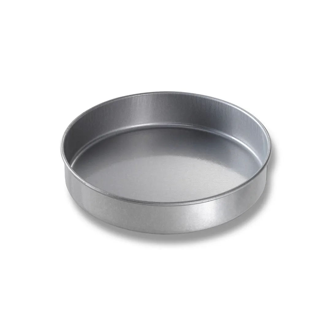 Chicago Metallic 41025 10" x 2" Round Cake Pan, 87 oz, 26‑Gauge Steel, AMERICOAT® Silicone Glaze