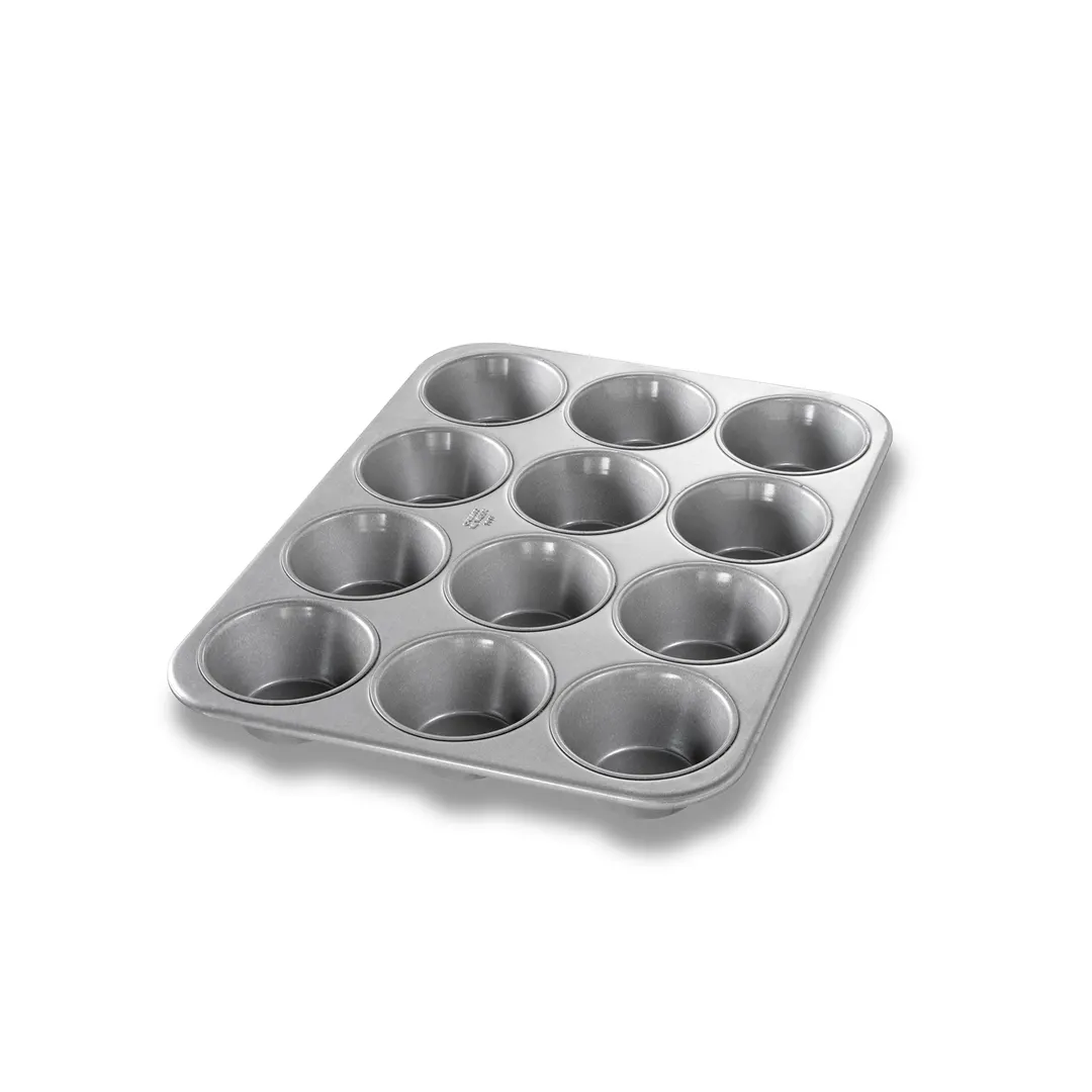 Chicago Metallic Bakeware 43695 - Muffin Pan, 13½" x 17⅞", 12‑Cup, Steel, AMERICOAT® ePlus Glaze
