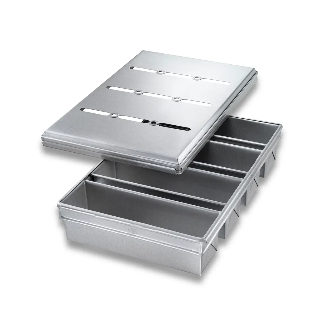 Chicago Metallic 44695 Cover, 20"-29" Lid, 26‑Gauge Aluminized Steel, Silicone Glaze, USA Made
