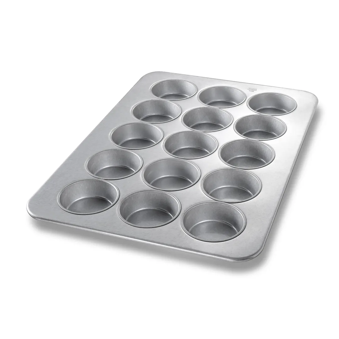 Chicago Metallic Bakeware 45305 Mini Cake Pan, 17‑7/8" x 25‑7/8", 15 4‑1/4" Cakes, Steel, ePlus Glaze