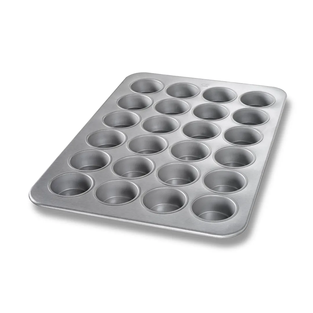 Chicago Metallic Bakeware 45445 Muffin Pan
