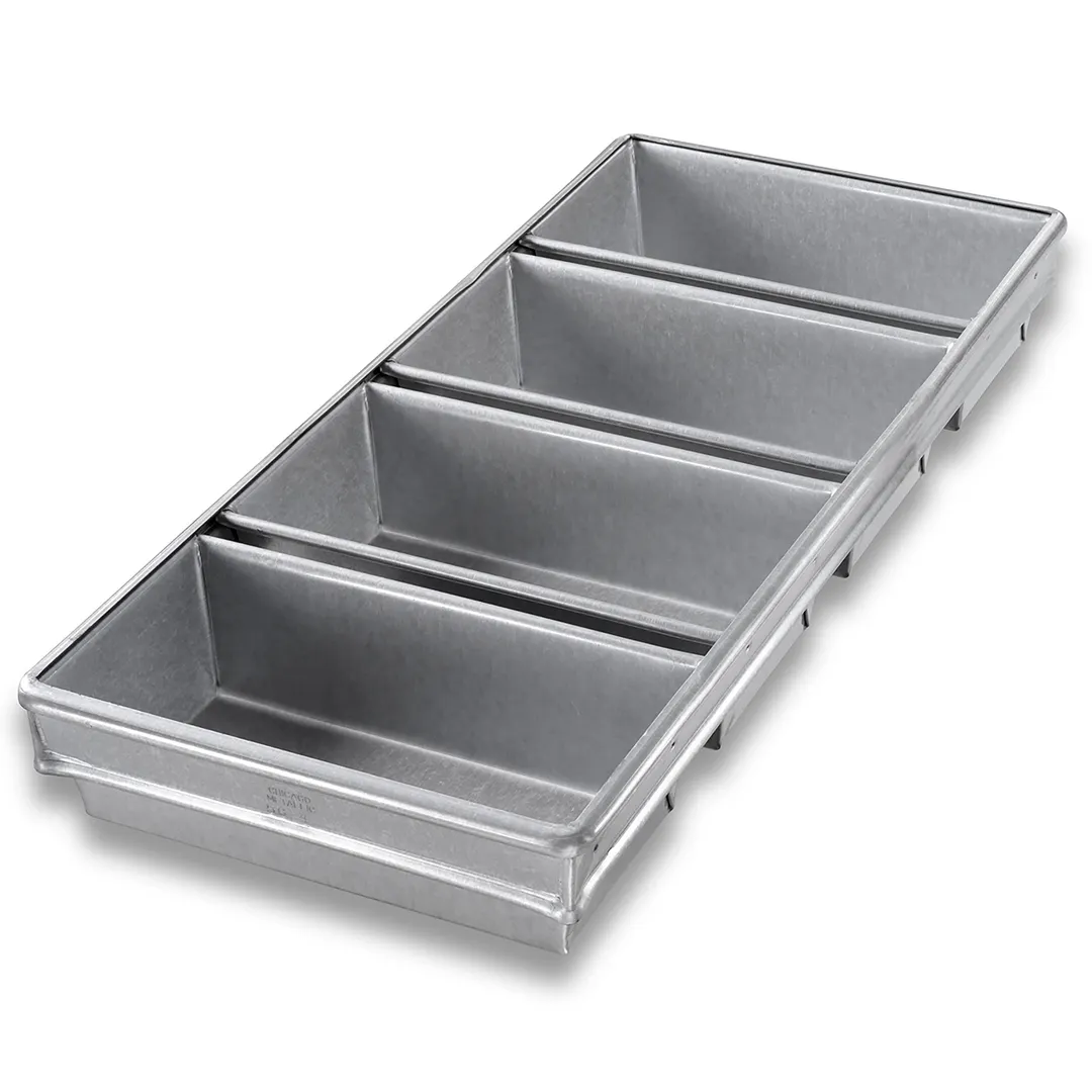Chicago Metallic 45642 4‑Pan Pullman Loaf Set, 9" x 4‑1/2" Strapped, 26‑Gauge Aluminized Steel - 4/Set