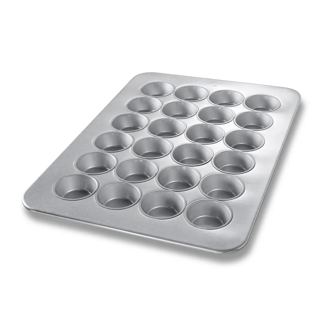 Chicago Metallic Bakeware 45645 Muffin Pan, 3-1⁄4" Muffins, 17-7⁄8"x25-7⁄8" AMERICOAT Glaze - 1/Each
