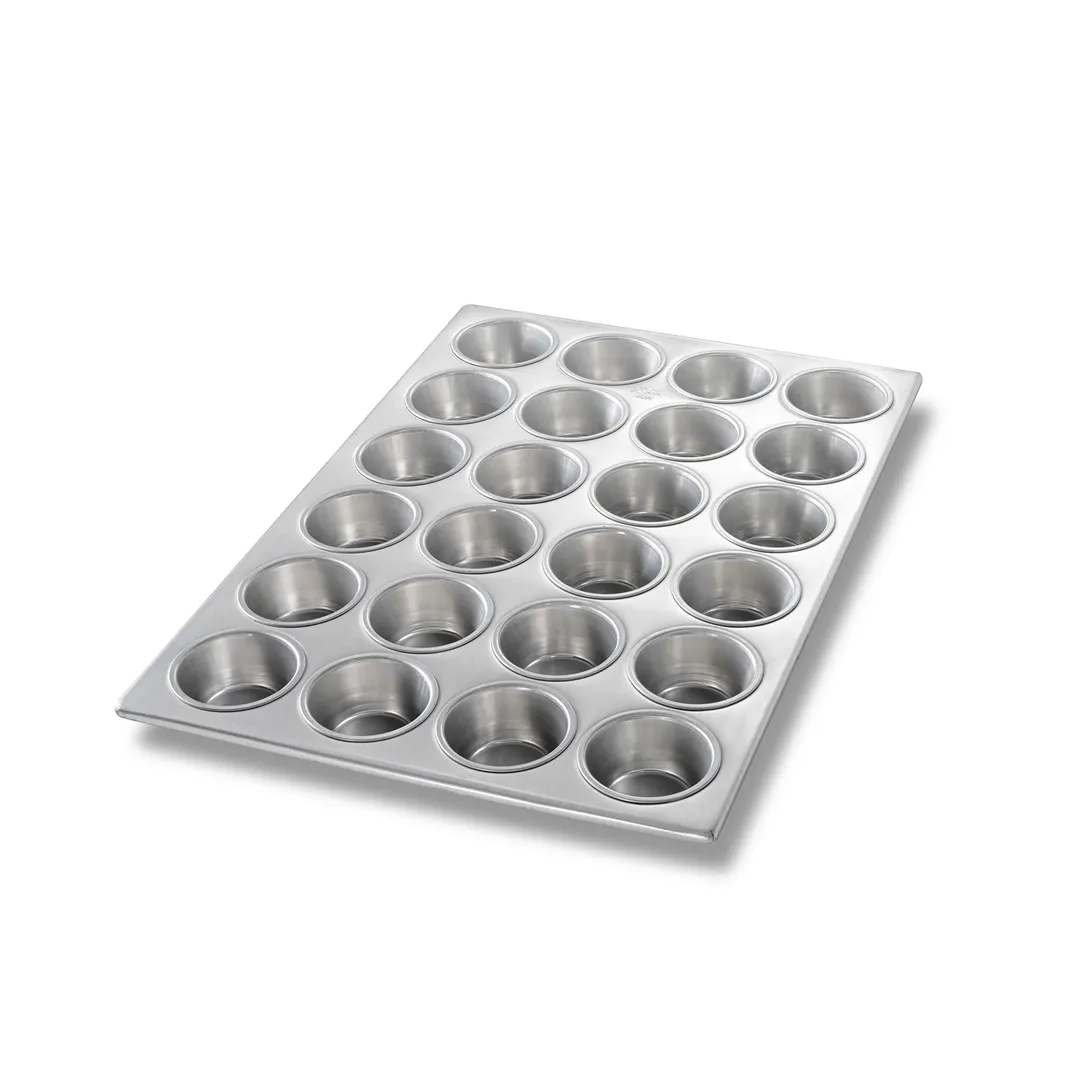 Chicago Metallic Bakeware 46525 Pan - 14" x 20¾", 24‑Cup, Aluminum, AMERICOAT® Glaze, Non‑PFAS