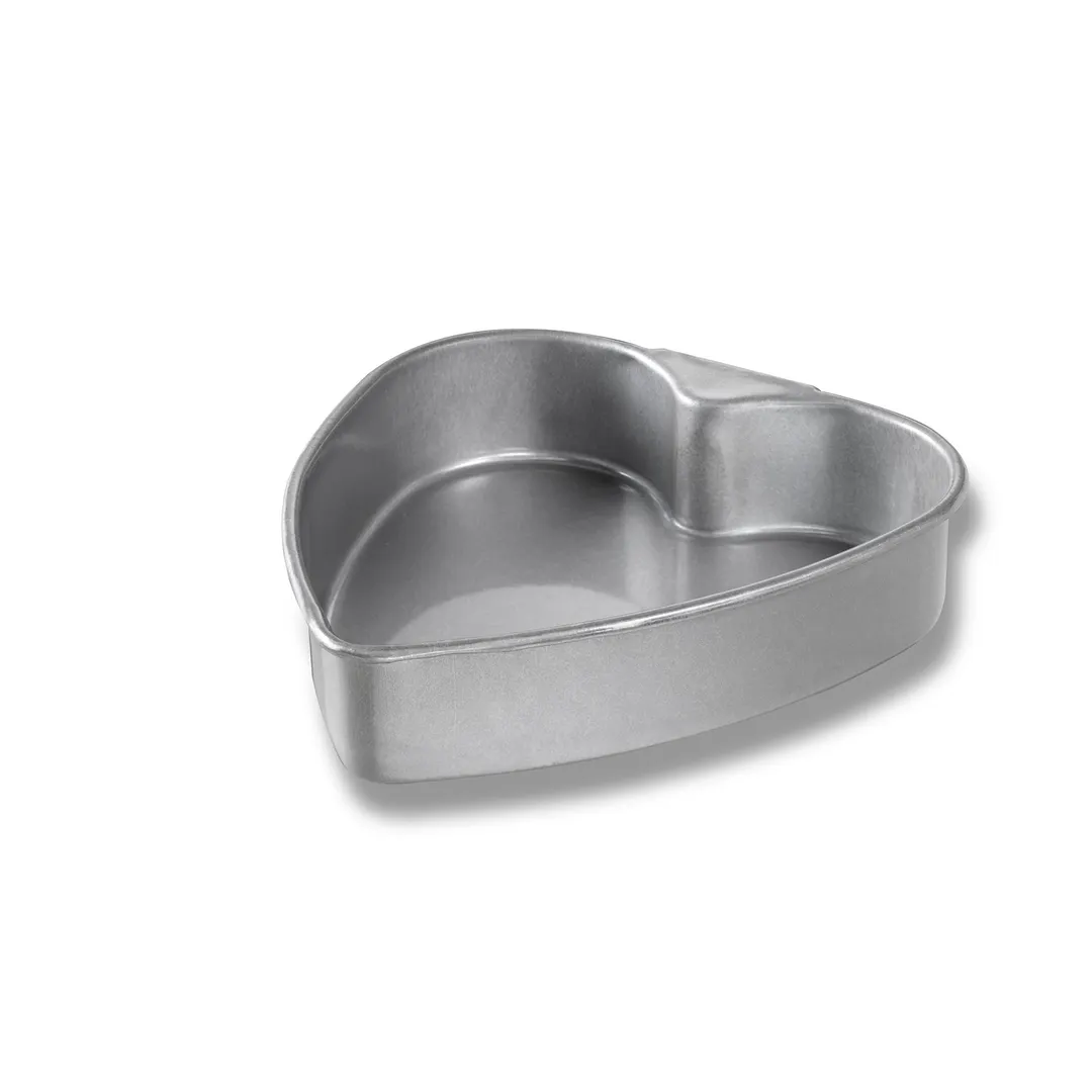 Chicago Metallic 48105 Heart Cake Pan, 60 oz (8" x 8‑1/8" x 2") Aluminized Steel, Glaze, Made in USA