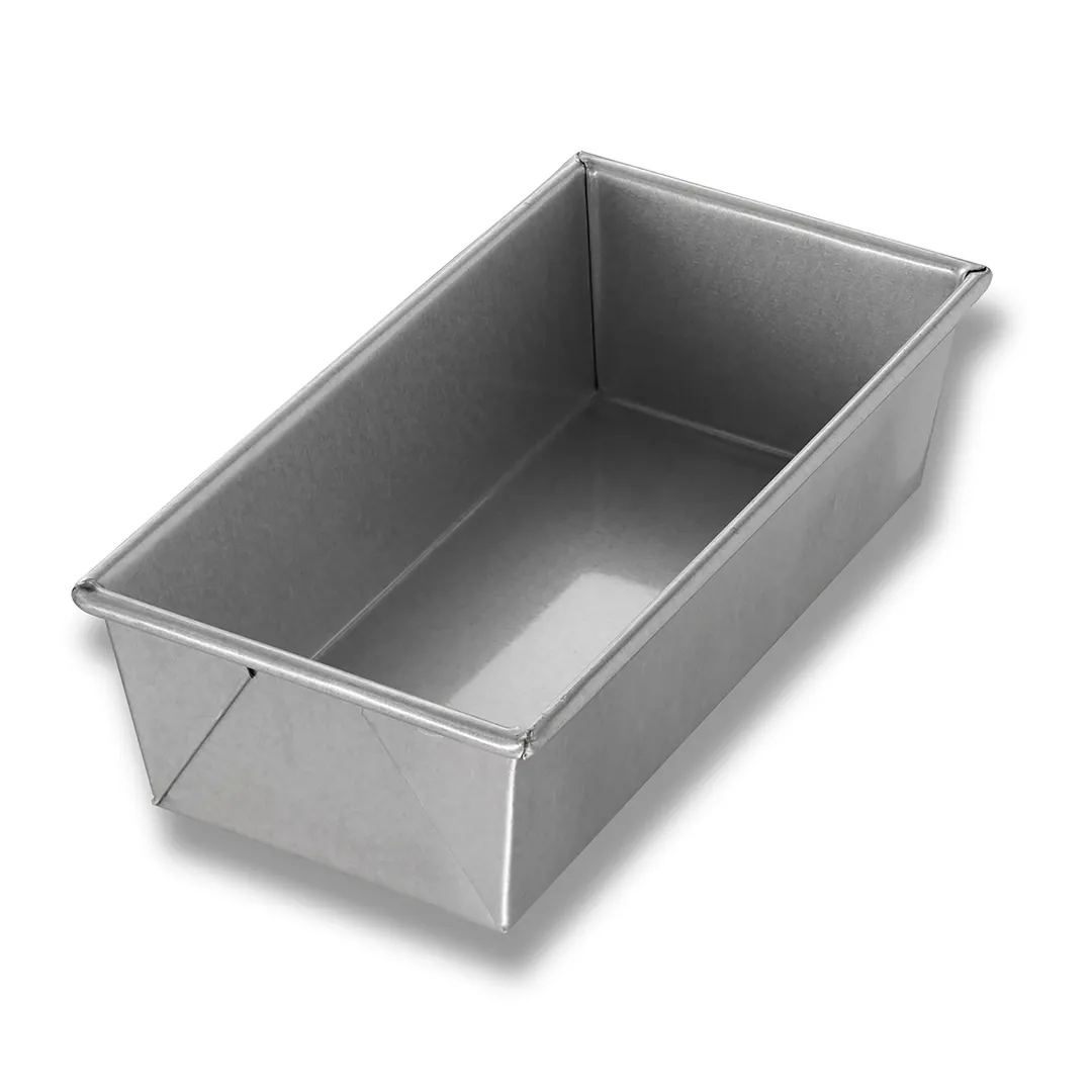 Chicago Metallic 49110 Loaf Pan – 10" x 5" x 3", 26 Gauge Aluminized Steel, Non-Coated