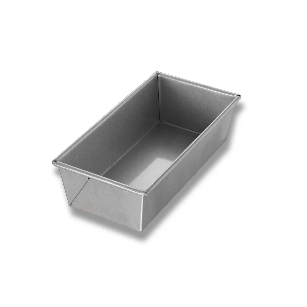 Chicago Metallic 49115 Loaf Pan – 10" x 5" x 3", 26‑Gauge Aluminized Steel, Silicone Glaze