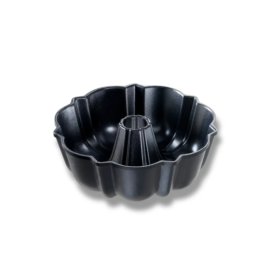 Chicago Metallic Bakeware 51224 Bundt® Pan, 48 oz (8" Dia. x 2" Deep), Black Non‑Stick 10‑Gauge Cast Aluminum