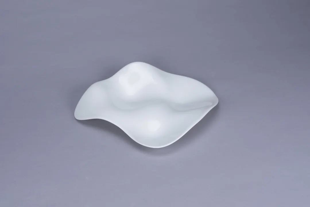RAK Porcelain BCFSASP3Z21 - Wave Bone China Plate, 8.9" White, Three‑Zone Design - 12/Case
