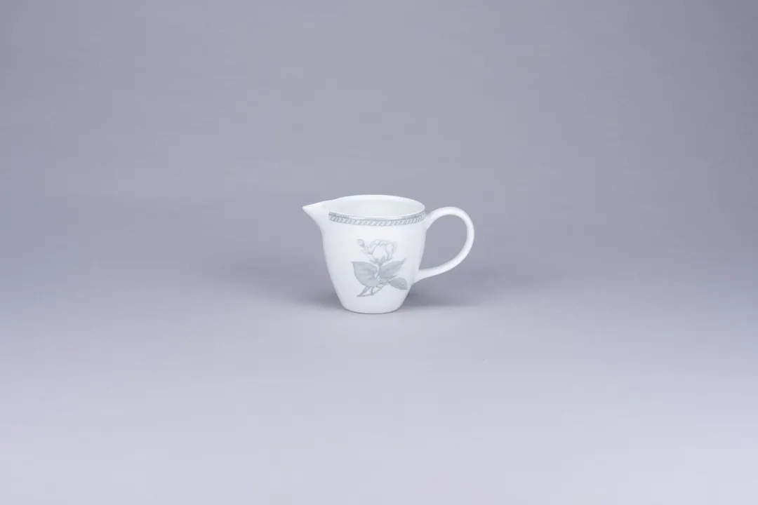 RAK Porcelain EZCR15D214 Creamer Pitcher, 5 oz 2-3/5" Dia, Handle‑Free, Dishwasher Safe - 12/Case