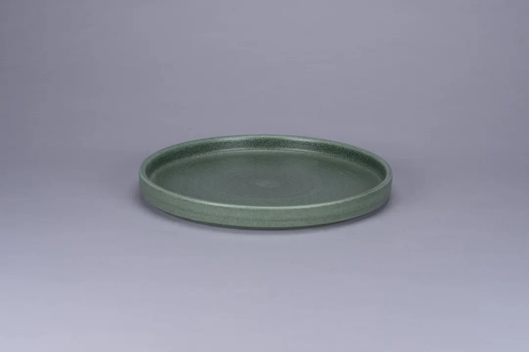 RAK Porcelain NOLD23SDG - 9" Round Rimless Plate, Dark Green Stoneware, Microwave Safe - 6/Case