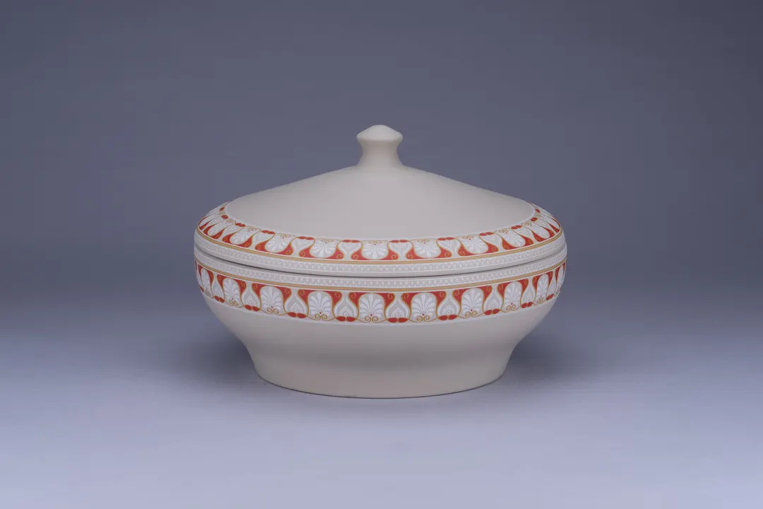 RAK Porcelain REABUCD23E19 - Soup Tureen, 73.4 oz (9.25" Dia.), Porcelain, Argila Rangeen - Case