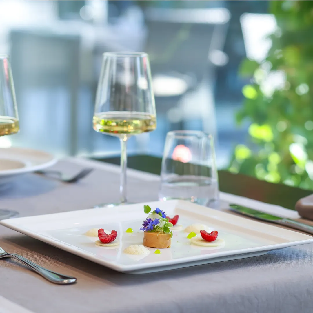 RAK Porcelain SOPCLSP12 Soul Plate, 4.7" Square Flat Edge, White Porcelain, Dishwasher Safe - 6/Case