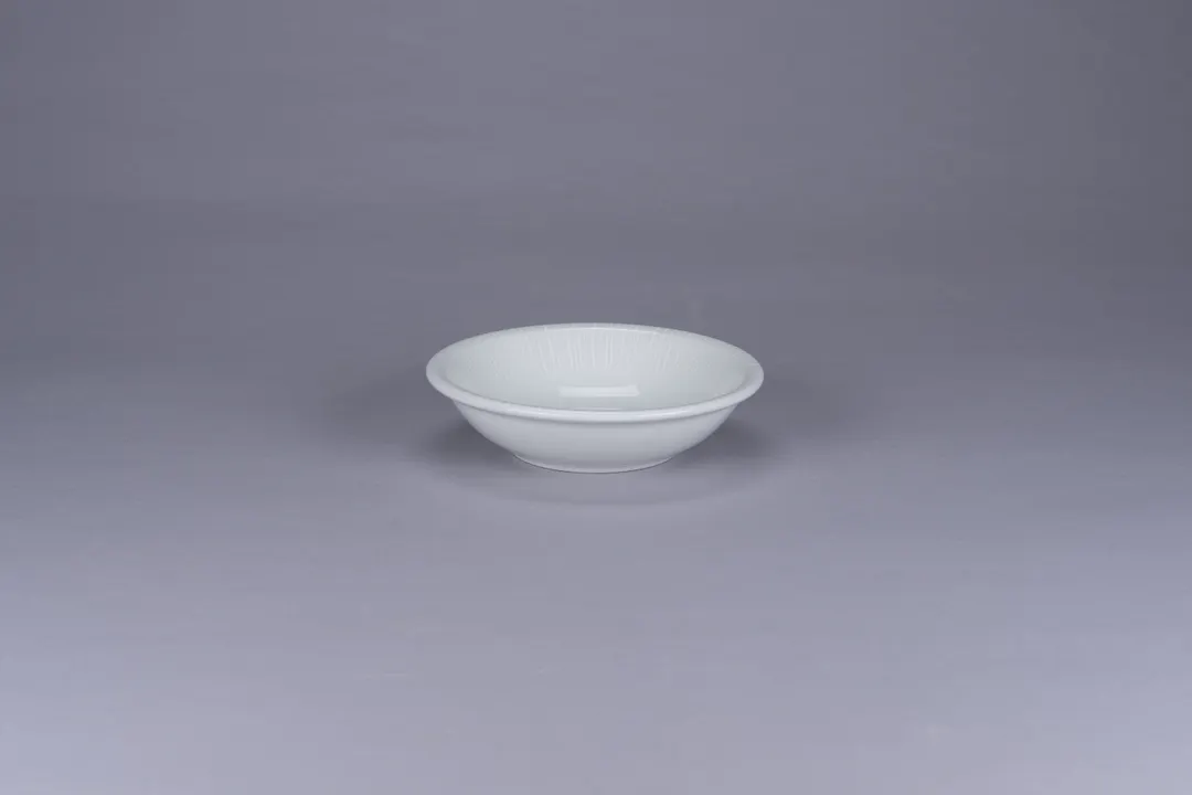 RAK Porcelain SOPEZNBW14 - Round 4.75" White Sauce Dish, 7 oz, Porcelain, Dishwasher Safe - 12/Case