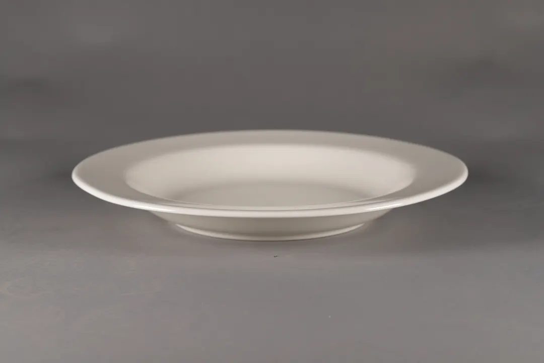 RAK Porcelain YODP31 Deep Round China Plate, 12" 27‑oz White Porcelain Wide Rim SVS Finish - 6/Case