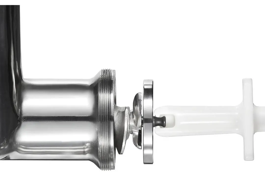 Hamilton Beach 09-1201-W Meat Grinder, 3/4 HP, #12 Hub, 360-540 lbs/hr, 4.5mm & 7mm Stainless Steel Plates, 560W 120V