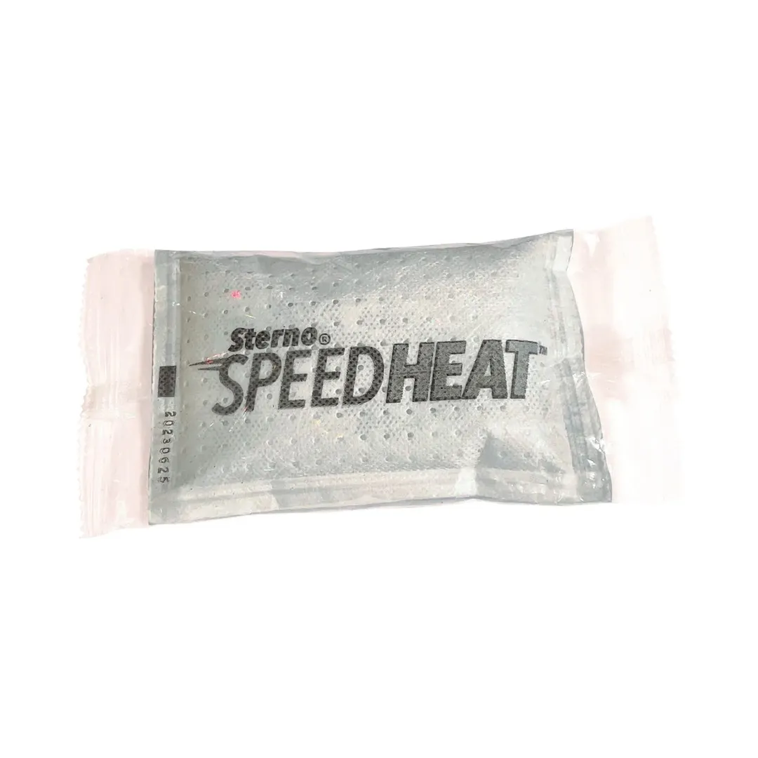 Sterno 15200 SpeedHeat Flameless Food Warming Packets, Water‑Activated Heat for Catering - 1/Case