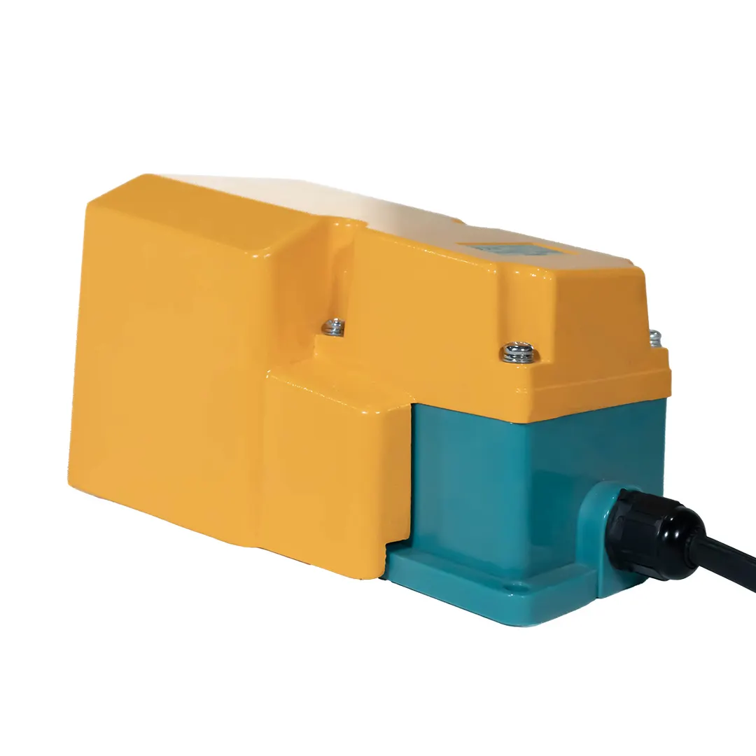 Concasse MOM32AC 32‑Gear Meat Grinder – 50‑55 lb/hr, 130 lb Hopper, Cast‑Iron, Pedal‑Operated, BNIR32 Knife, 7.5 HP/3‑Ph