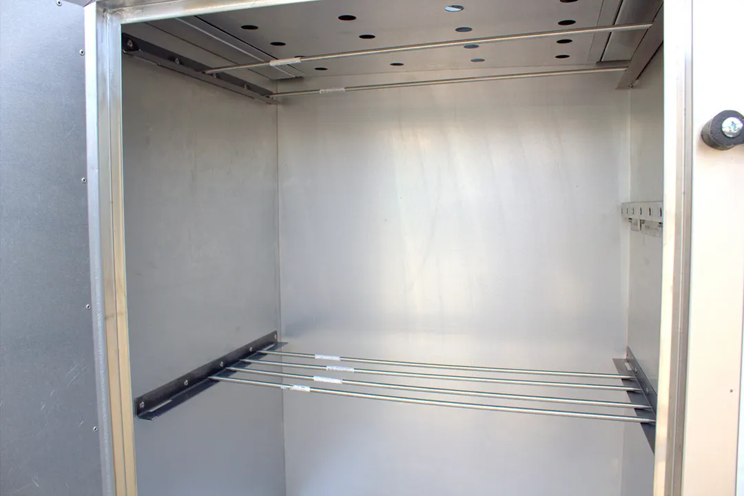 Town SM-24-R-SS-N 24" Masterrange® Smokehouse with Natural Gas, Right Hinged Door - 45,000 BTU