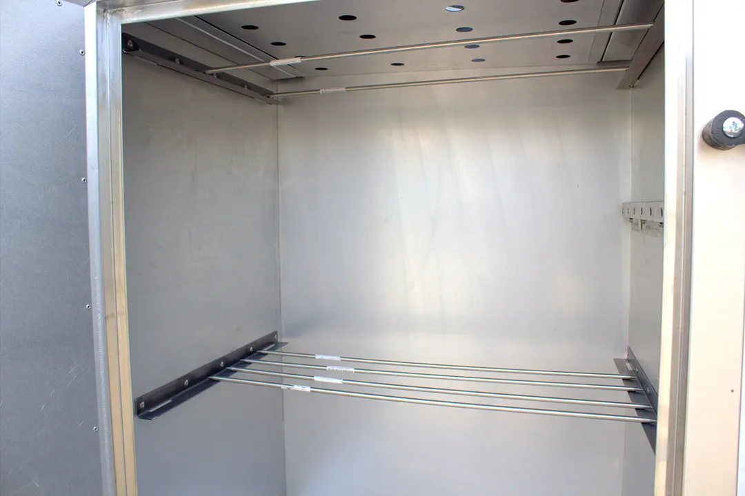 Town SM-24-R-SS-P 24" Masterrange® Smokehouse with Propane Gas, Right Hinged Door - 45,000 BTU