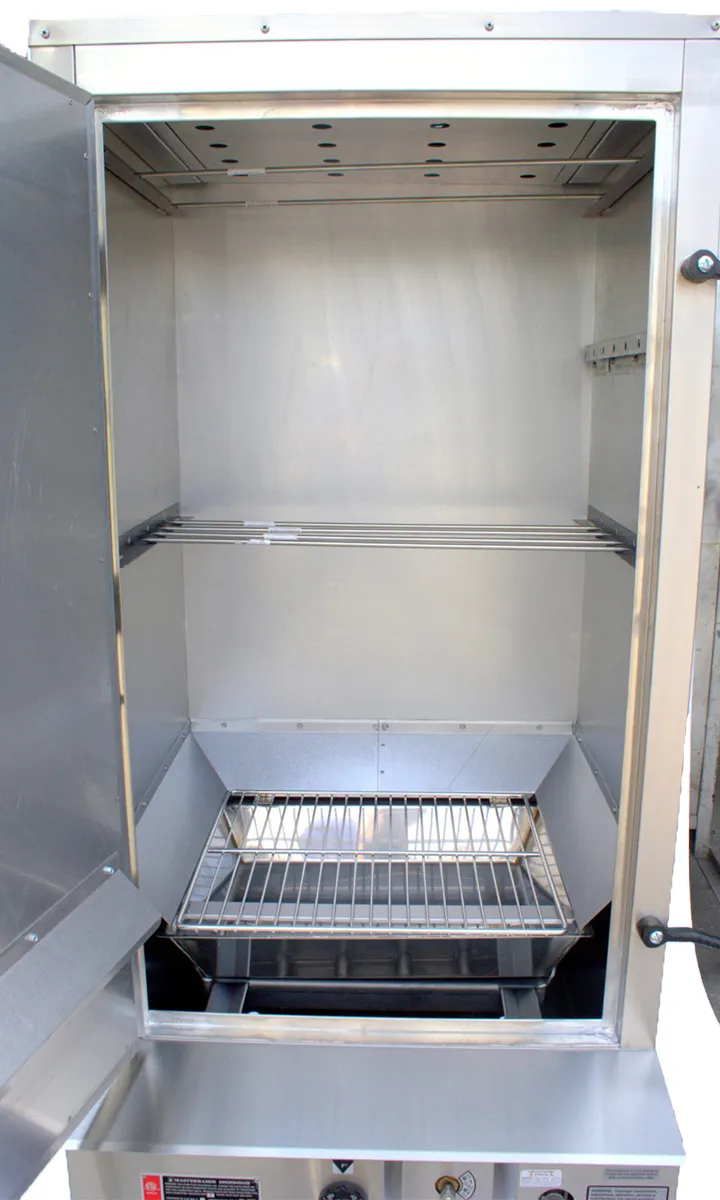 Town SM-30-R-SS-N 30" Masterrange® Smokehouse with Natural Gas, Right Hinged Door - 60,000 BTU