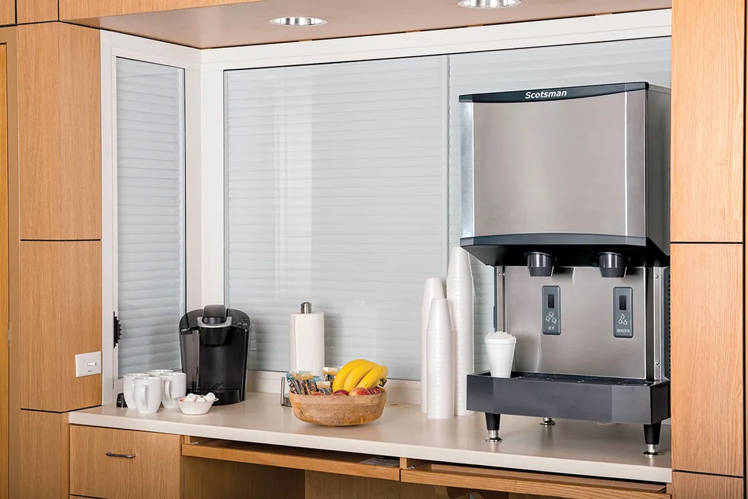 Scotsman HID525AX-1 21" Ice & Water Dispenser, 500 lb/Day Nugget Ice, 25 lb Bin, Infrared, 115V R290