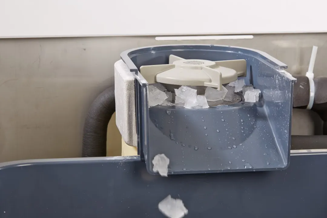 Scotsman HID540AX-1 21" Meridian™ Ice & Water Dispenser, 500 Lb/Day Nugget Ice, 40 Lb Bin Air‑Cooled