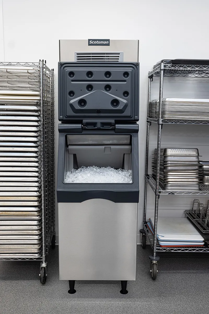 Scotsman MC0322MAX-1 Ice Maker Head, 22" Cube Style, 362 lb/24 hr Capacity, Steel, ICELINQ App