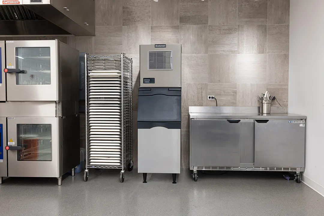 Scotsman MC0522SAX-1 Cube Ice Maker, 22" Air‑Cooled, 464 lb/Day, Bluetooth, ICELINQ, 115V NSF