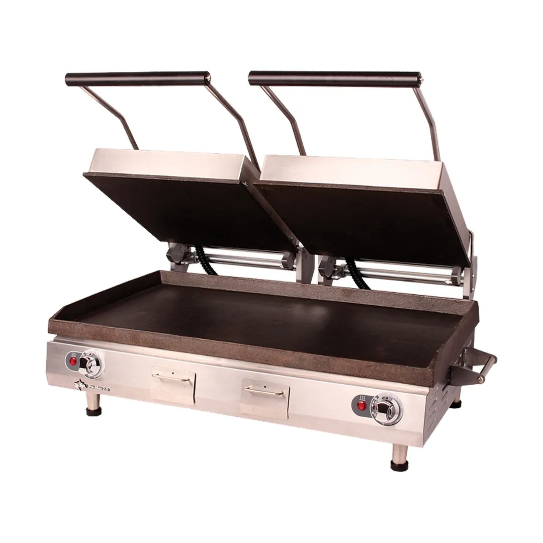 Star PSC28IE Double Cast Iron Sandwich Grill with Smooth Plates, Electronic Controls - 208/240V