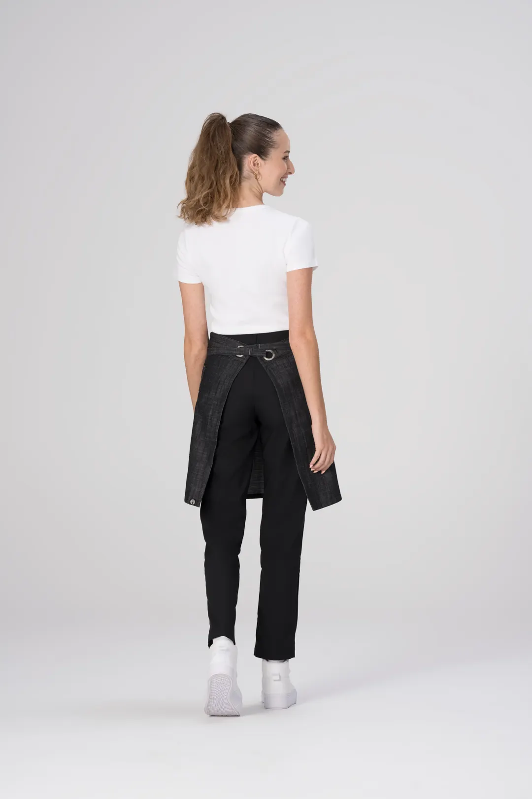 Chef Works AHWXX012-BLK-0 Waist Apron, 19"L x 31"W, Black Poly/Cotton, Hip Pockets, Tablet Pocket