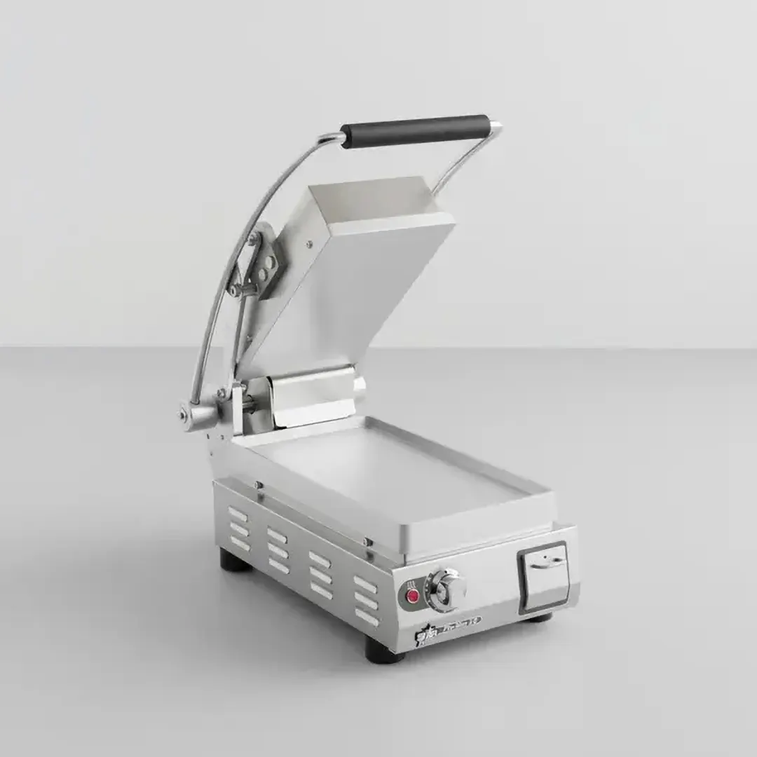 Star PST7A-240V Single Sandwich Grill with Aluminum Smooth Plates, Manual Controls - 240V