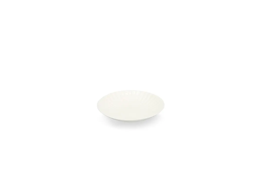 Mikasa 5350077 MH Bloom Deep Plate, 14 oz, 7.09"W x 7.09"D x 1.18"H, White Vegan Bone China