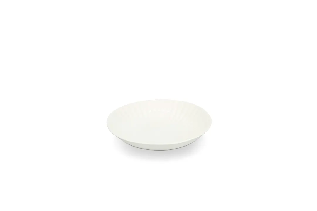Mikasa 5350078 MH Bloom Deep Plate, 32.8 oz, 9.25"W x 9.25"D x 1.77"H, White Vegan Bone China