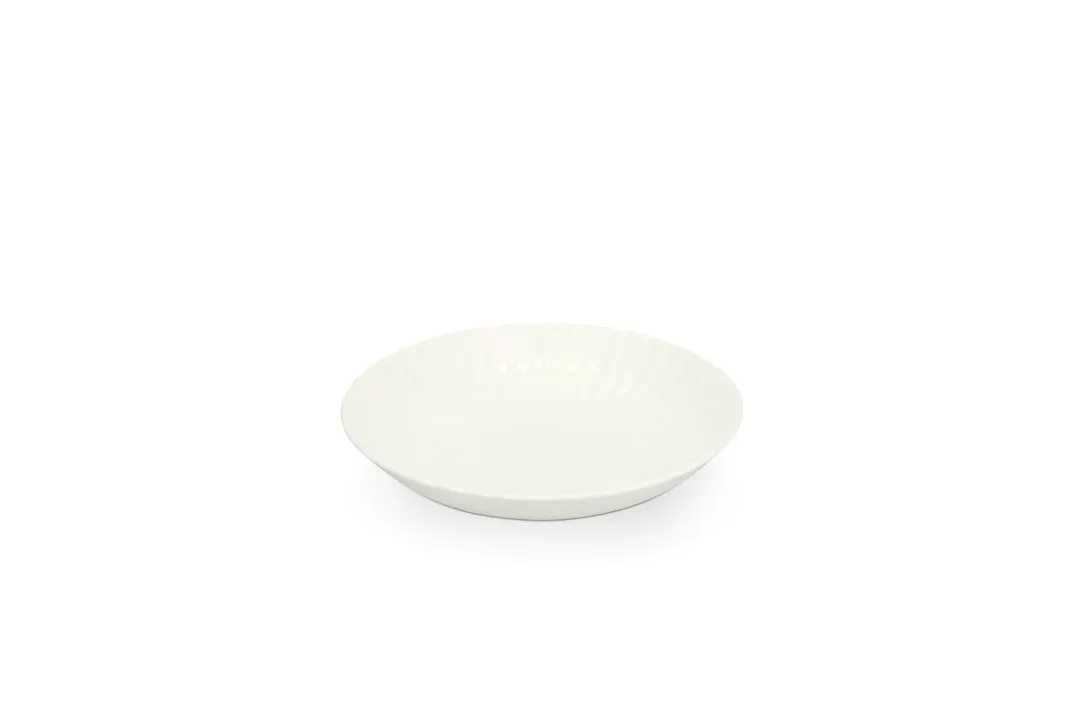 Mikasa 5350079 - MH Bloom Deep Plate, 49 oz, 10.24"W x 10.24"D x 1.77"H, White Vegan Bone China