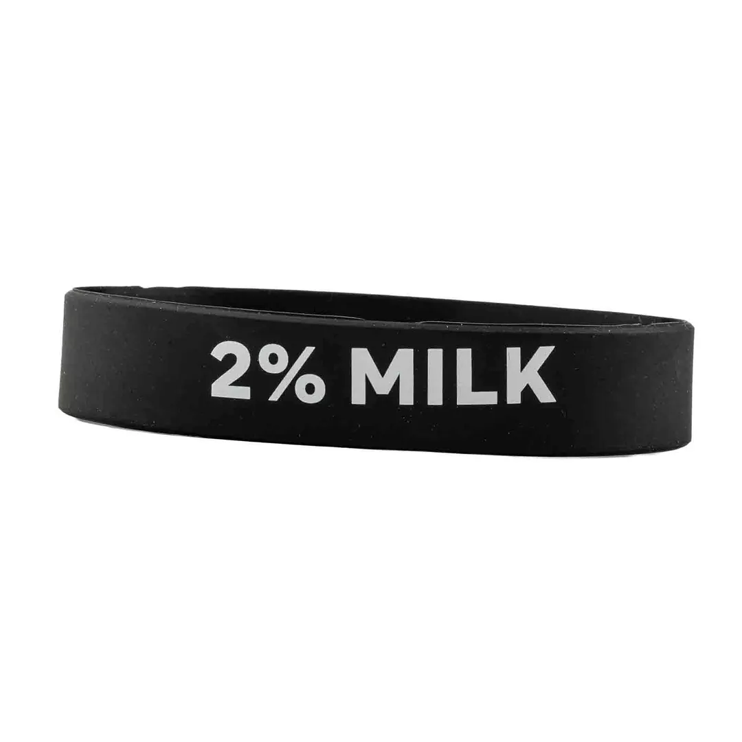 TableCraft 13700 Beverage Sign – 3-1/4" x 3-1/4" x 3/4" Silicone Black Band with White 2% Milk Text