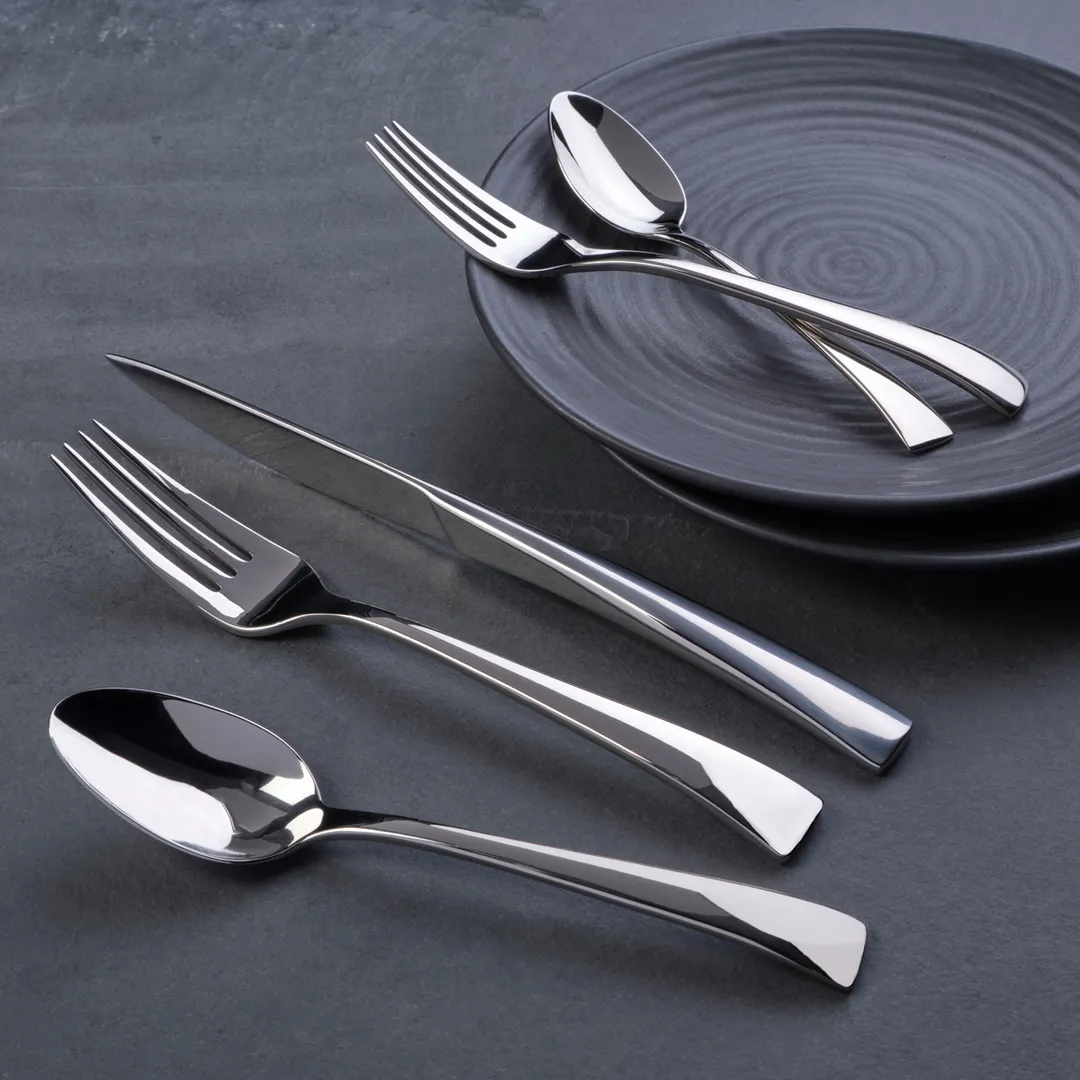 Mikasa 5257227 Dinner Fork, 8", Heavy Weight, 18/10 Stainless Steel, Maximilian - Dozen