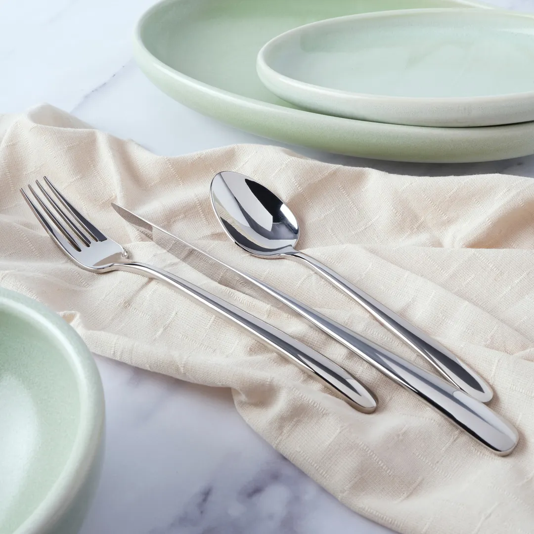 Mikasa 5262509 Tulip Dessert Spoon, 7-3/5"L, Weight 18/10 Stainless Steel, Dishwasher Safe - Dozen