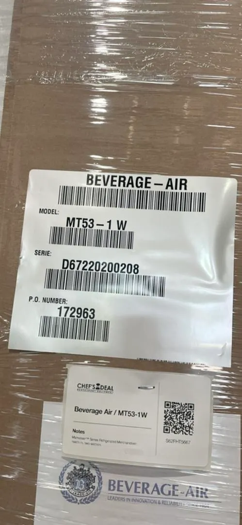 Beverage Air MT53-1W 54" White Refrigerated Glass Door Merchandiser - Open box